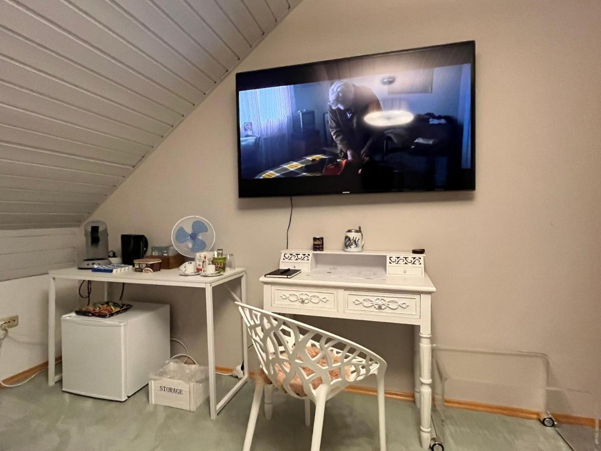Zimmer Zum Wohlfuehlen Eching  Exterior foto